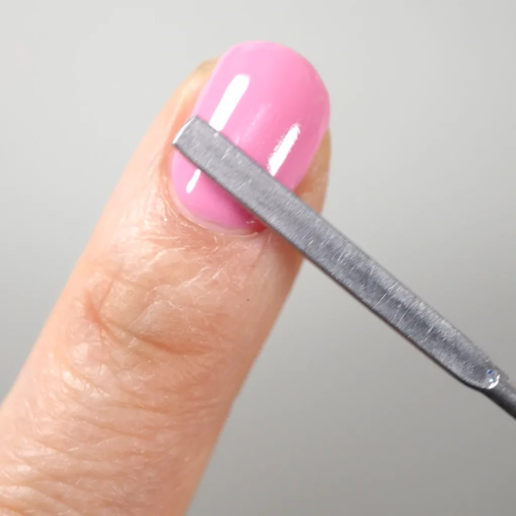 【初心者必見】ジェルネイルが固まらない!?永遠ベッタベタの謎について