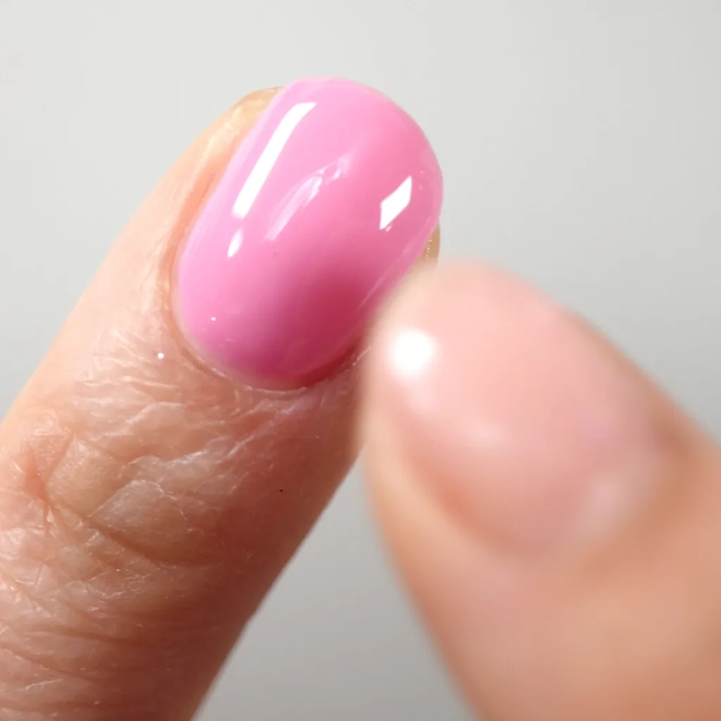 【初心者必見】ジェルネイルが固まらない!?永遠ベッタベタの謎について